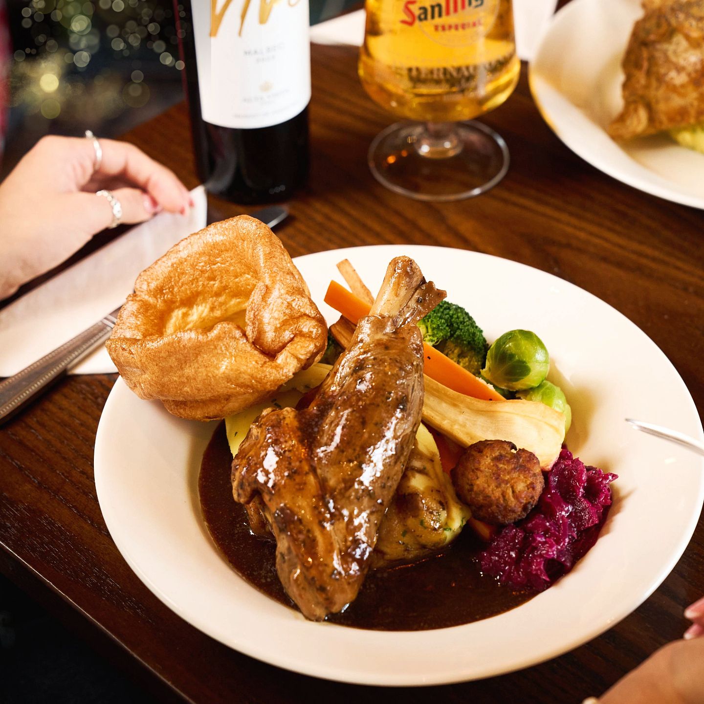 Christmas Day Lunch, Dinner & Dining at The Cow & Creek in Oxford